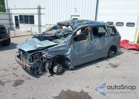 2007 Toyota Sienna Xle z USA, uszkodzony, nr VIN 5TDZK22CX7S056118